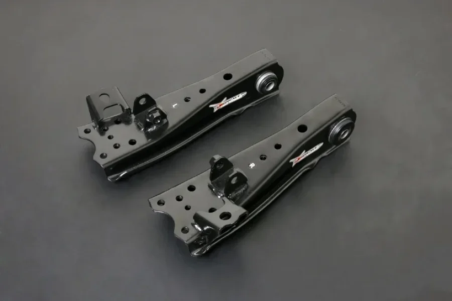 Hardrace Front Lower Arm Toyota Hiace, référence 8830