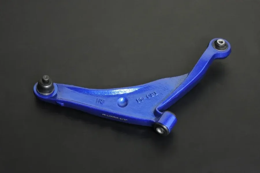 Hardrace Front Lower Control Arm Mitsubishi Savrin, référence Q0442