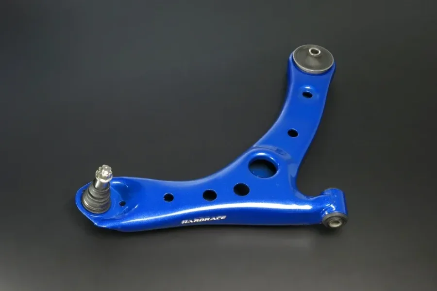 Hardrace Front Lower Arm + Rc Ball Joint Toyota NOAH, référence Q0628