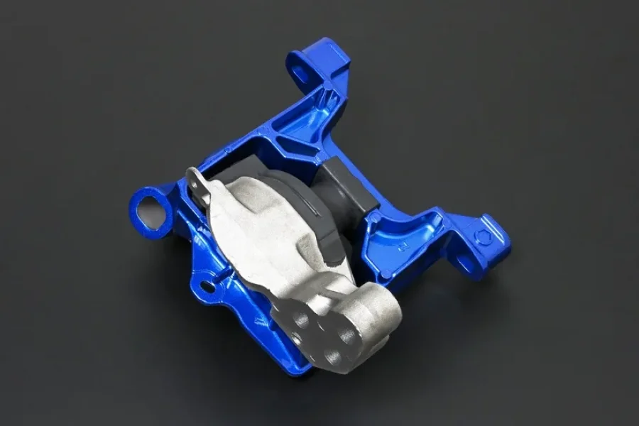 Hardrace Right Engine Mount, référence 7982