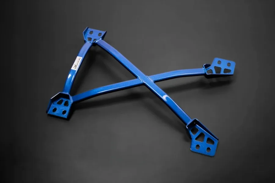 Hardrace Middle Lower 4-point Brace Toyota Corolla/altis/auris, référence Q1433