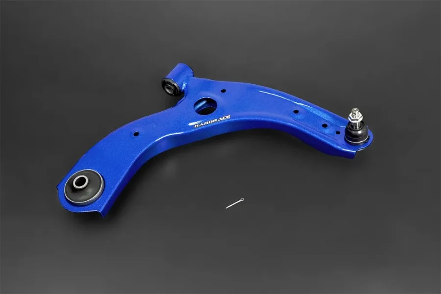 Hardrace Front Lower Arm Toyota Yaris cross, référence Q1528
