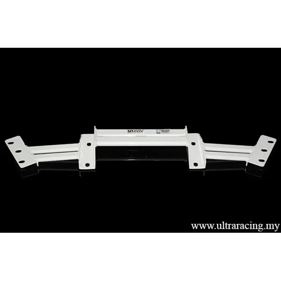 Ultra Racing Audi A6 94-97 C4  UltraRacing 4-Point Mid Lower Brace 2863, référence ML4-2863