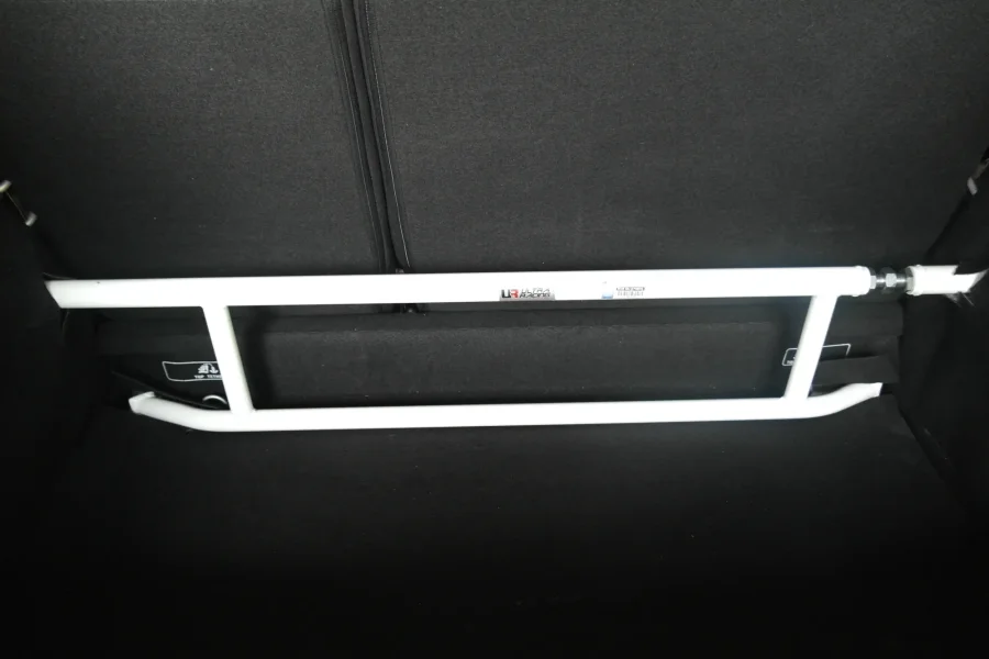 Ultra Racing Renault Clio RS Mk4 13+ Ultra-R 4P Adj. Rear Upper Strut Bar, référence RE4-3213A
