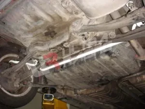 Ultra Racing Daihatsu Charade G100 87-94 Ultra-R Rear Sway Bar 20mm, référence AR20-170