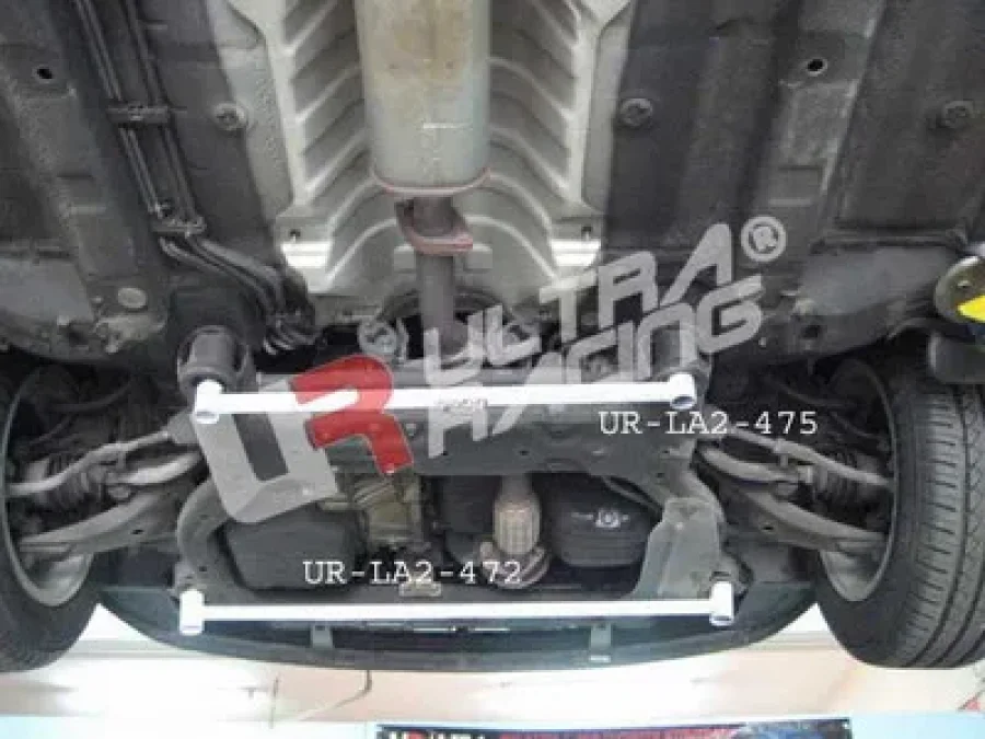 Ultra Racing Hyundai Accent 06+ / Kia Rio 1.4 Ultra-R Rear Lower Bar 475, référence LA2-475