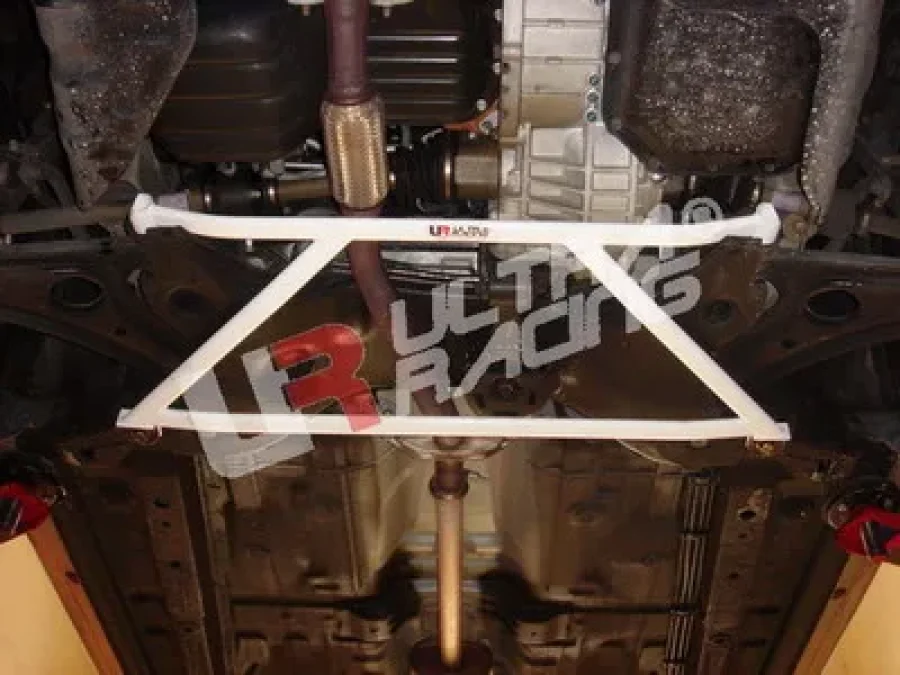 Ultra Racing Hyundai Getz UltraRacing 4-Point Front Lower Brace, référence LA4-151