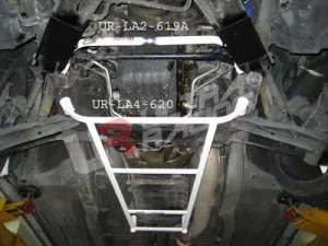 Ultra Racing Nissan Skyline R34 GTT UltraRacing 4-Point Front Lower Brace, référence LA4-620