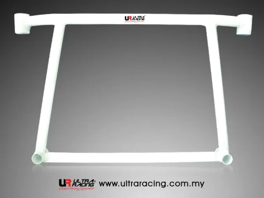 Ultra Racing Nissan Sunny 130Y UltraRacing 4-Point Front Lower Brace, référence LA4-720
