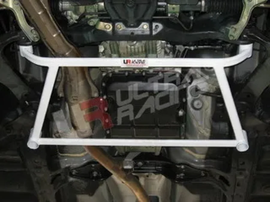 Ultra Racing Subaru Impreza 08+ GH/GR +STI Ultra-R 4-Point Front H-Brace, référence LA4-731