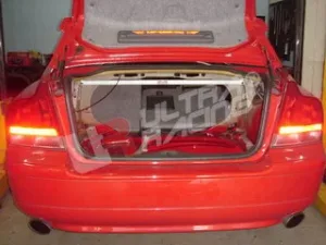 Ultra Racing Volvo S60/S60R UltraRacing 2-Point Rear Upper Strutbar, référence RE2-632