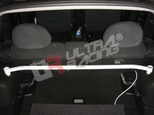 Ultra Racing Mitsubishi Colt 05+ 3/5D UltraRacing Rear Upper Strutbar, référence RE2-642