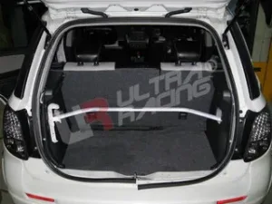 Ultra Racing Suzuki SX4 HB UltraRacing 2-Point Rear Upper Strutbar, référence RE2-703