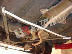 Ultra Racing Peugeot 206 1.6 UltraRacing 2-Point Rear Lower Tiebar, référence RL2-378