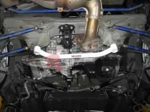 Ultra Racing Toyota MR2/MRS 04-07 UltraRacing 2-Point Rear Lower Tiebar, référence RL2-652