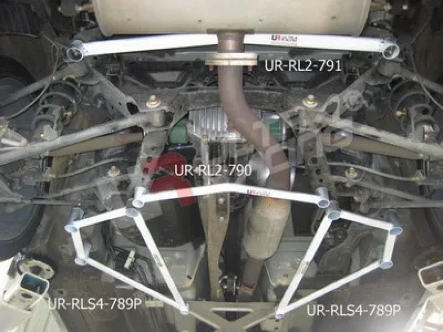 Ultra Racing Mazda MX5 NC 06+ UltraRacing 2-Point Rear Lower Tiebar 791, référence RL2-791
