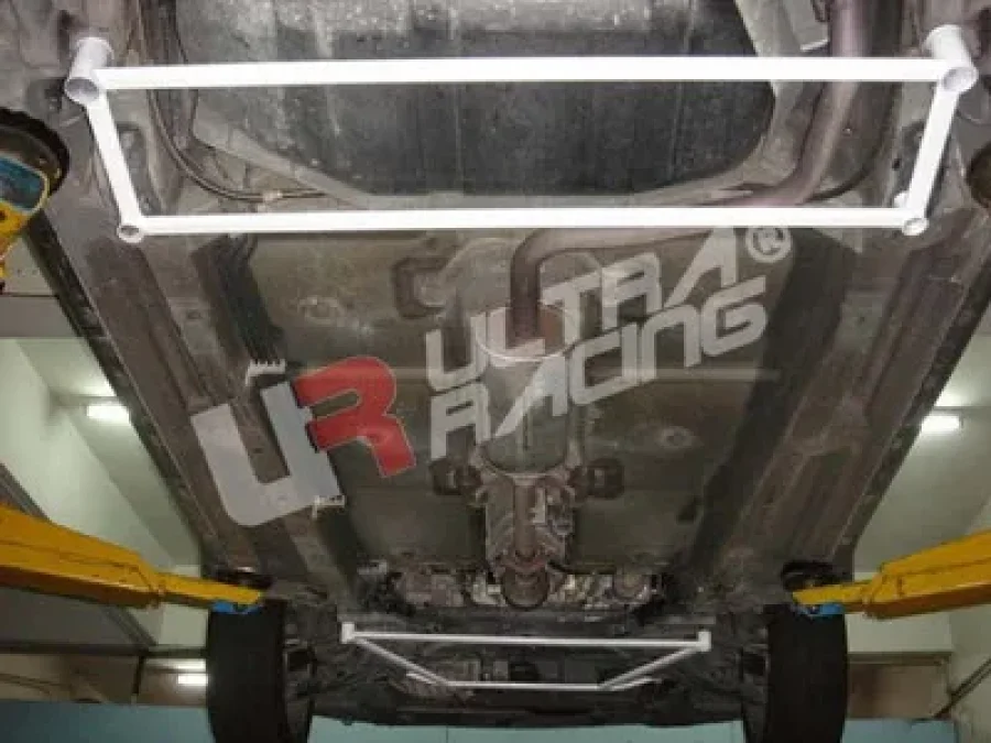 Ultra Racing Mitsubishi Colt 05+ 3/5D Ultra-R 4-Point Rear Lower Brace, référence RL4-545