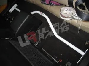 Ultra Racing Hyundai Coupe 03-08 UltraRacing 2-Point Room Bar, référence RO2-650