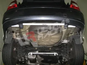 Ultra Racing Ford Focus MK2 1.6/2.0 UltraRacing 2-Point Rear Torsion Bar, référence RT2-628