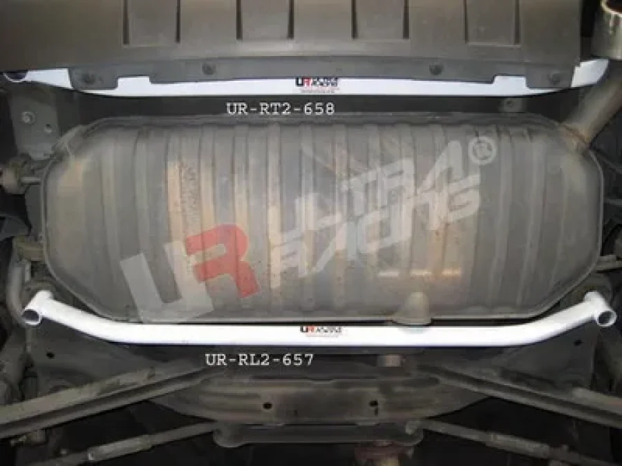 Ultra Racing Hyundai Tucson 05-09 UltraRacing 2-Point Rear Torsion Bar, référence RT2-658