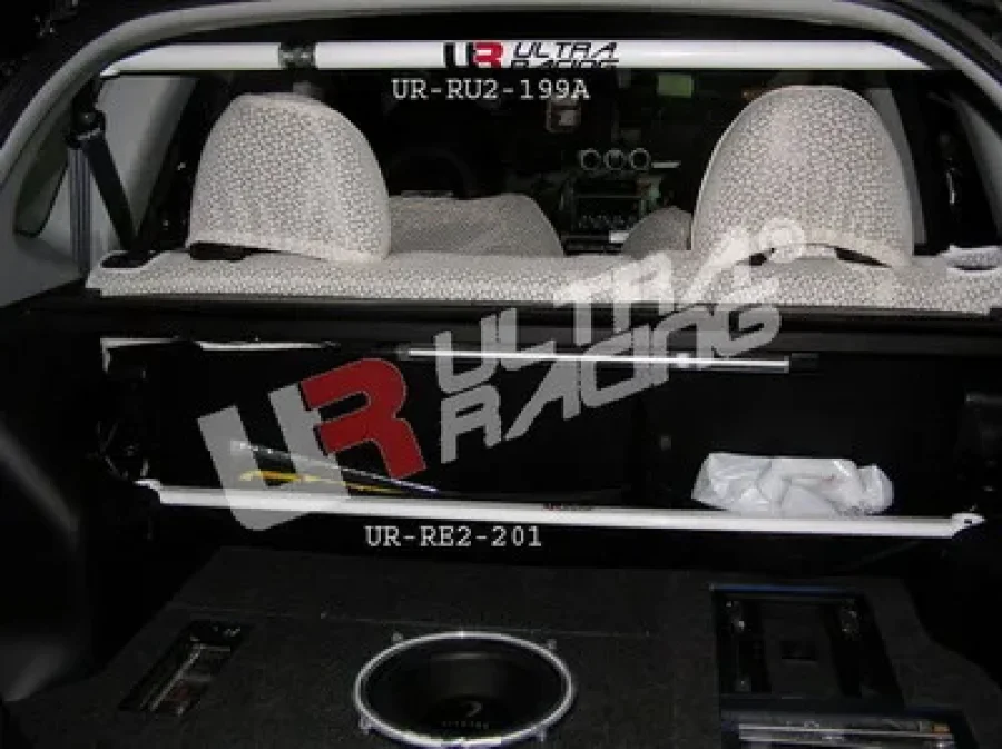 Ultra Racing Honda Jazz/Fit 01-08 / 08+ UltraRacing 2-Point C-Pillar Bar, référence RU2-199A