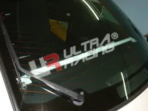 Ultra Racing Fiat Coupe 16V/20V UltraRacing 2-Point C-Pillar Rear Bar, référence RU2-429