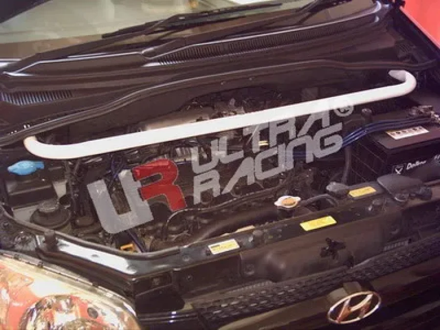 Ultra Racing Hyundai Getz UltraRacing 2-Point Front Upper Strutbar, référence TW2-131