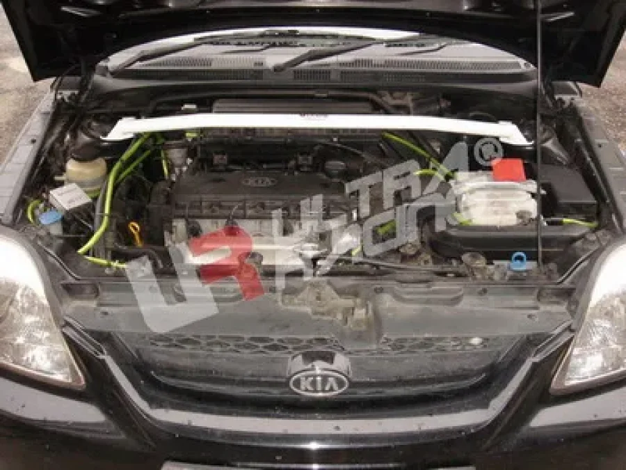Ultra Racing Kia Rio 1.3 UltraRacing 2-Point Front Upper Strutbar, référence TW2-132