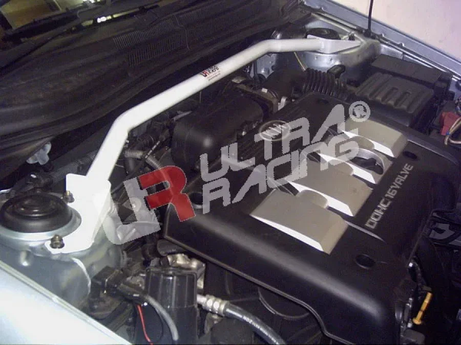 Ultra Racing Kia Cerato UltraRacing 2-Point Front Upper Strutbar, référence TW2-152