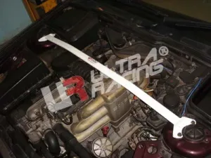 Ultra Racing BMW 7-Series E32 UltraRacing 2-Point Front Upper Strutbar, référence TW2-178