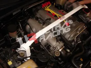 Ultra Racing Mazda MX5 NA/NB 90-05 UltraRacing 2P Front Upper Strutbar, référence TW2-323