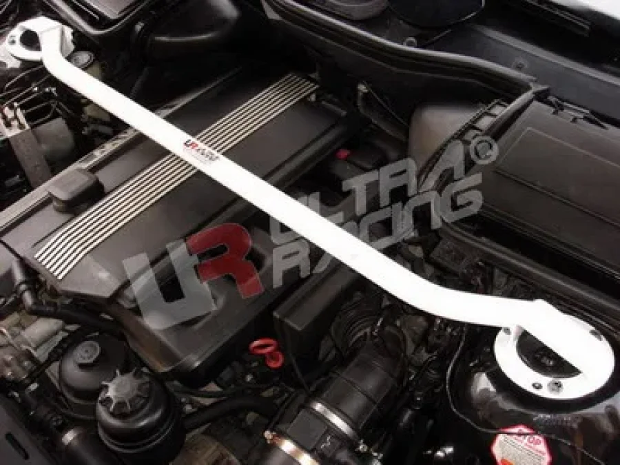 Ultra Racing BMW 5-Series E39 UltraRacing 2-Point Front Upper Strutbar, référence TW2-341