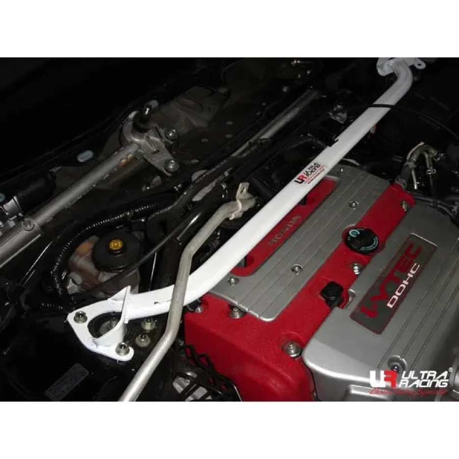 Ultra Racing Honda Accord 03-08 2.0 CL7 4D Ultra-R Front Strutbar, référence TW2-388