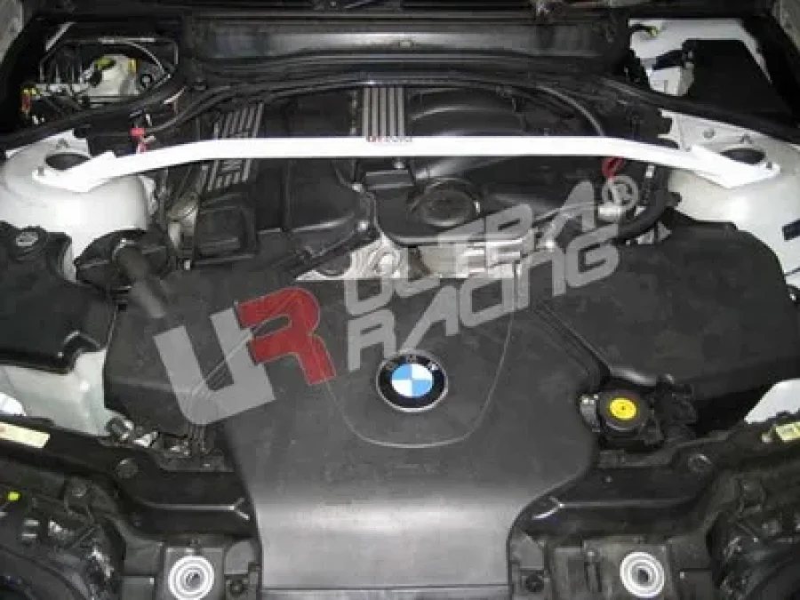 Ultra Racing BMW 3-Series E46 318 2.0 4Cyl Ultra-R Front Upper Strutbar, référence TW2-560