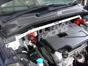 Ultra Racing Suzuki SX4 HB/Sedan UltraRacing 2-Point Front Upper Strutbar, référence TW2-700