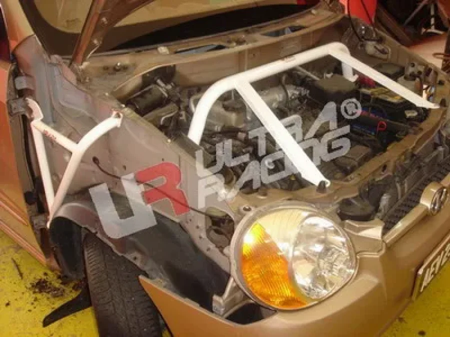 Ultra Racing Hyundai Atos 97-03 1.0 UltraRacing 4P Front Upper Strutbar, référence TW4-035