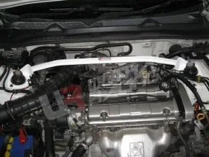 Ultra Racing Honda Prelude 97-00 2.2/2.3 UltraRacing Front Upper Strutbar, référence TW2-851