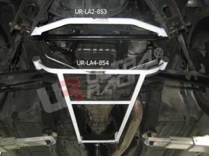 Ultra Racing Nissan S14 95-99 UltraRacing 4-Point Front Lower Brace 854, référence LA4-854