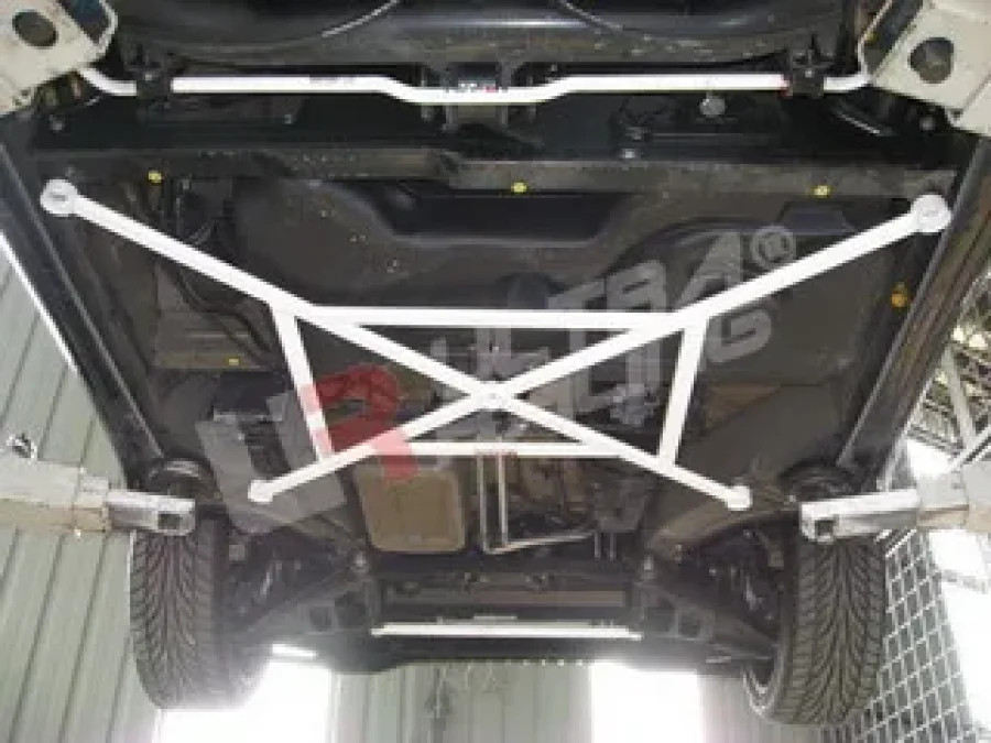 Ultra Racing Smart Fortwo 450 Softtop 98-07 UltraRacing 5P Mid Lower Bar, référence ML5-824