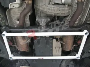Ultra Racing Porsche Cayenne 955 4.5 /958 3.0 4-Point Front H-Brace, référence LA4-865