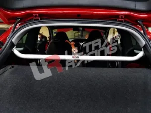 Ultra Racing Honda Civic 06+ FK/FN Hatchback Ultra-R C-Pillar Rear Bar, référence RU2-1109