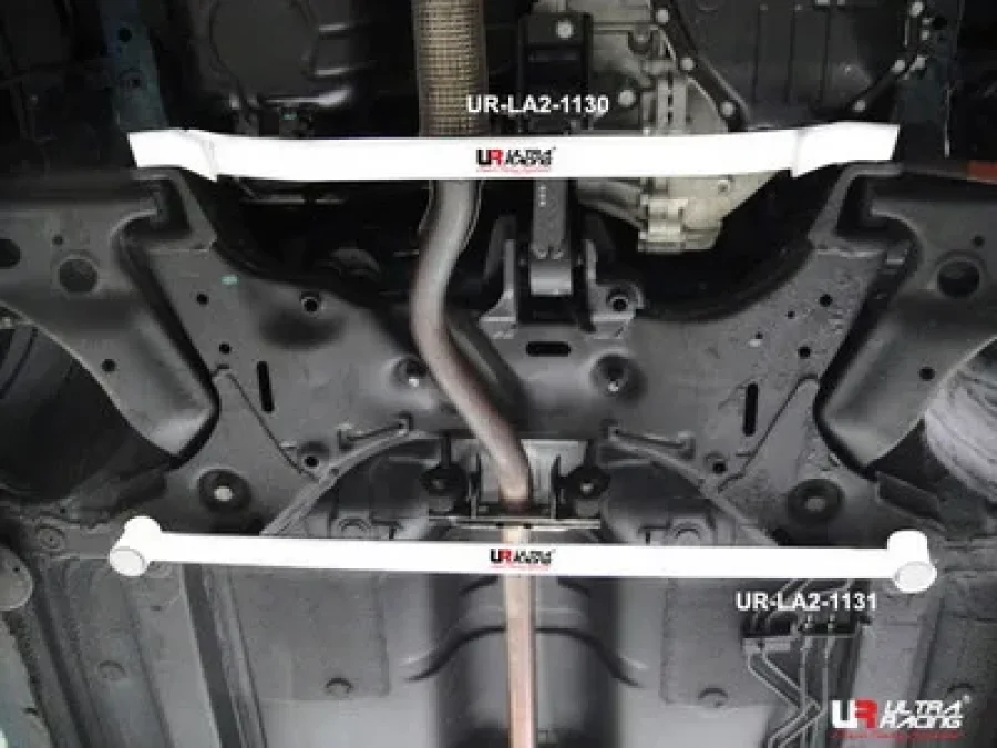 Ultra Racing Hyundai i10 UltraRacing 2-Point Front Lower Tiebar 1131, référence LA2-1131