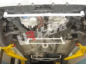 Ultra Racing Honda Stream 07+ UltraRacing 2-Point Front Lower Tiebar, référence LA2-445