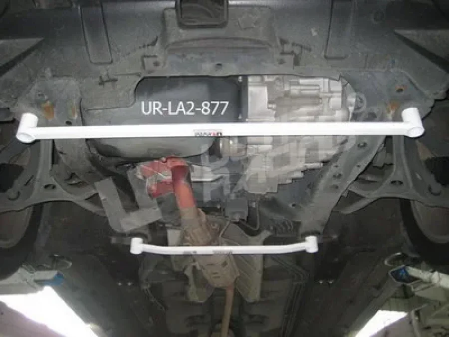 Ultra Racing Honda Accord CM5 2.5 05+ (USA) Ultra-R Front Lower Tiebar, référence LA2-877