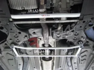 Ultra Racing Fiat Bravo 1.4 (Turbo) 07+ Ultra-R Front Lower Tiebar, référence LA2-907