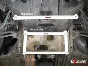 Ultra Racing BMW E83 X3 2.5 03+ UltraRacing 4-Point Front H-Brace 1186, référence LA4-1186