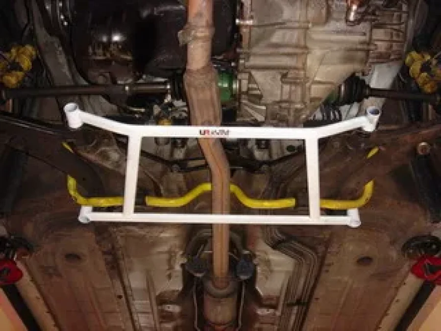 Ultra Racing Toyota Starlet EP80/82/90/91 Ultra-R 4-Point Front H-Brace, référence LA4-291
