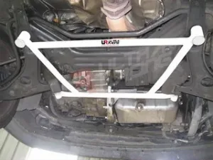 Ultra Racing VW Golf 2/3 UltraRacing 4-Point Front H-Brace, référence LA4-983