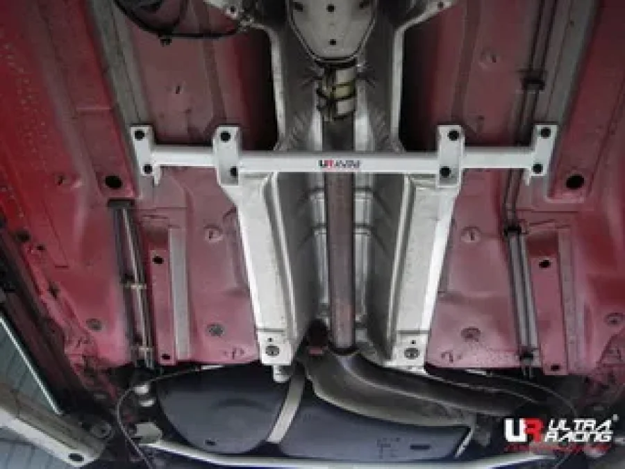 Ultra Racing VW Polo 02-13 9N/6R/GTI Ultra-R 4-Point Mid Lower Brace 1172, référence ML4-1172