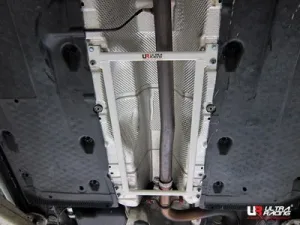 Ultra Racing VW Golf 5/6 GTI/Jetta 05-10/Scirocco Ultra-R Mid Lower Brace, référence ML4-1193